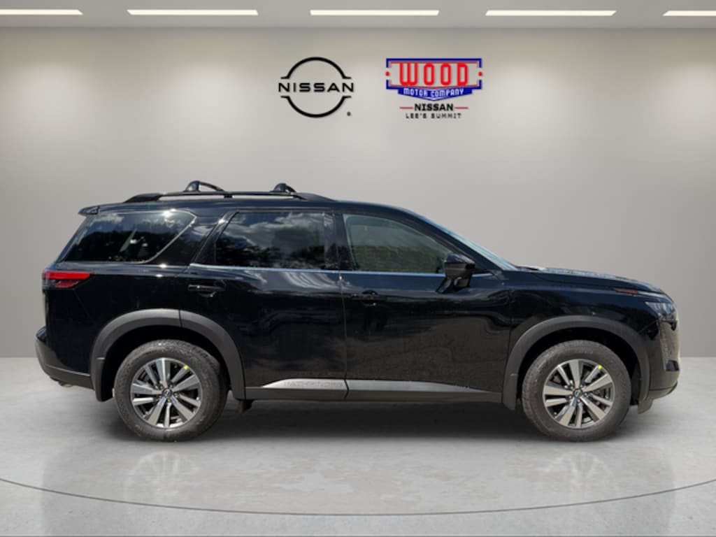 New 2026 Nissan Pathfinder SL SUV