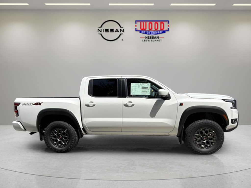 New 2026 Nissan Frontier PRO-4X w/R Package Truck Crew Cab