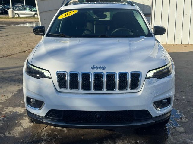 Used 2022 Jeep Cherokee Limited with VIN 1C4PJMDX1ND512943 for sale in Kansas City