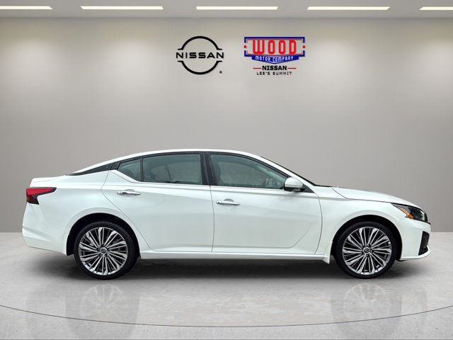 Used 2024 Nissan Altima SL with VIN 1N4BL4EW9RN308617 for sale in Kansas City