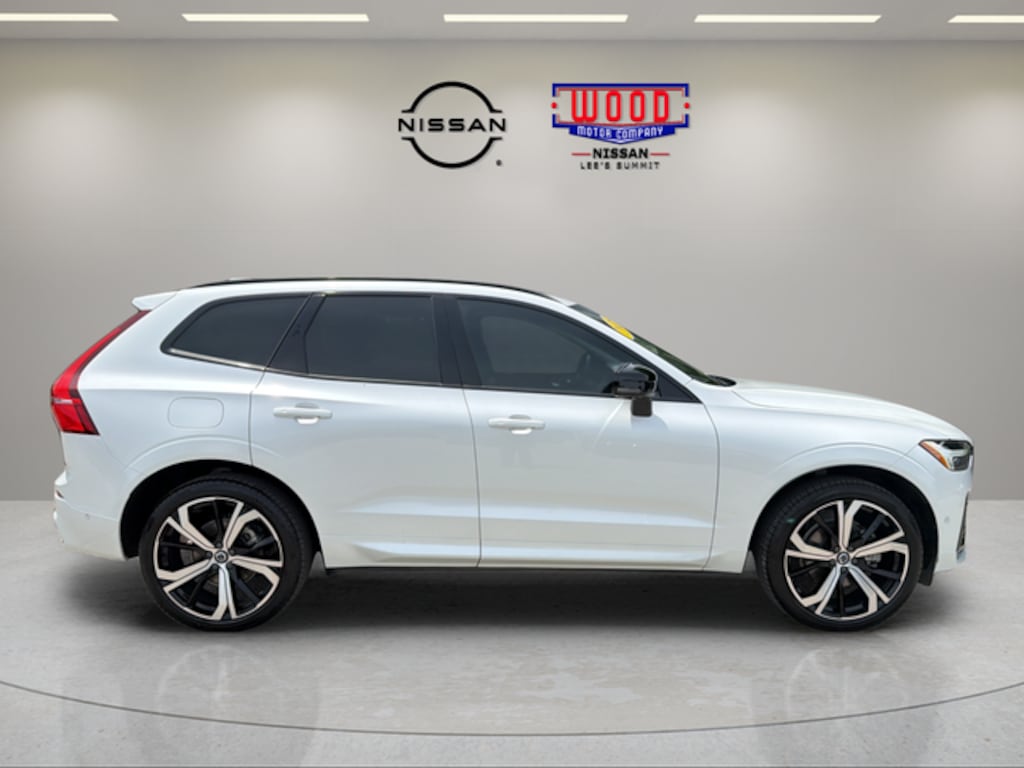 Used 2025 Volvo XC60 B5 Ultra SUV
