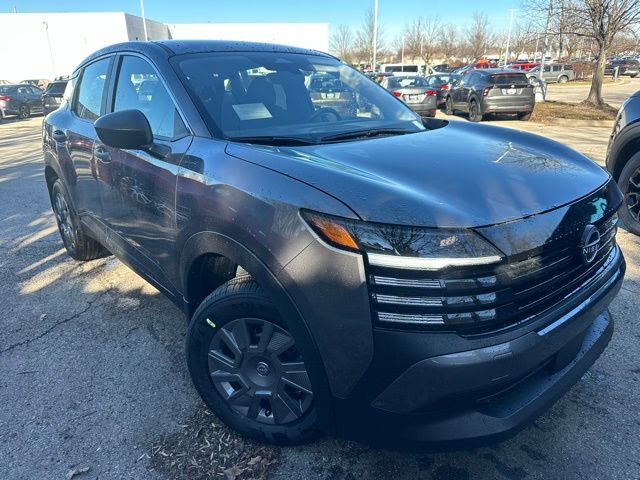 2026 Nissan KICKS S's photo