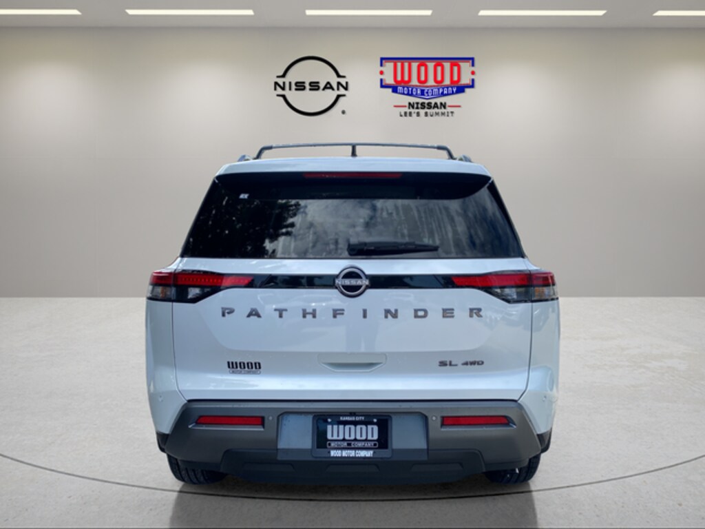 New 2026 Nissan Pathfinder SL SUV