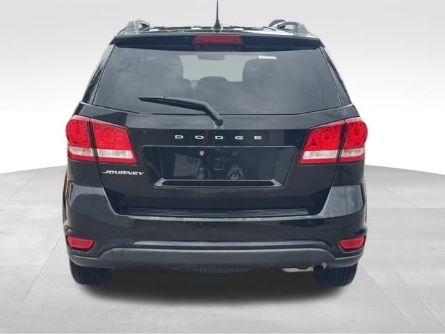 Used 2019 Dodge Journey SE with VIN 3C4PDCBBXKT870816 for sale in Harrison, AR