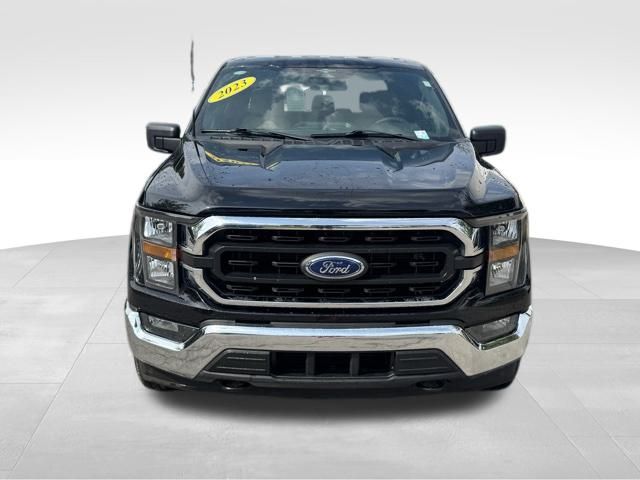 2023 Ford F-150 XLT photo 2