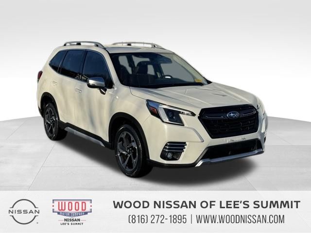 2023 Subaru Forester Touring's photo