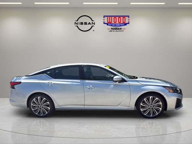 Used 2023 Nissan Altima SL with VIN 1N4BL4EV0PN370749 for sale in Kansas City