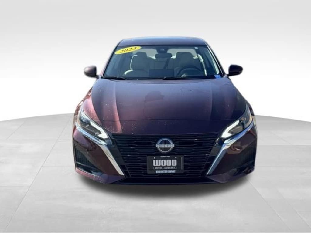 Used 2023 Nissan Altima 2.5 SV Sedan