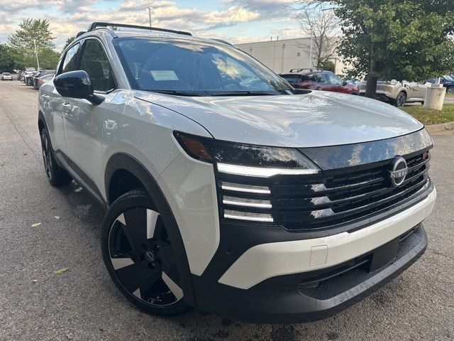 2026 Nissan KICKS SR AWD's photo