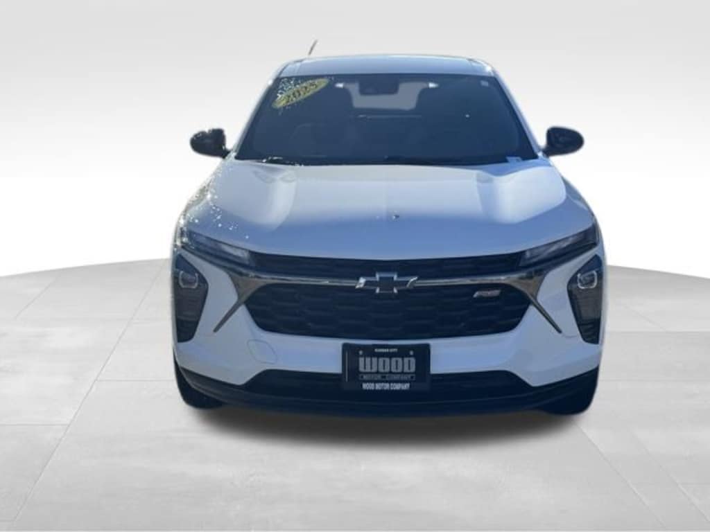 Used 2025 Chevrolet Trax 1RS SUV