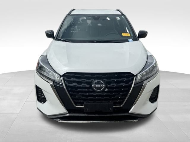 Used 2024 Nissan Kicks SR with VIN 3N1CP5DV0RL476571 for sale in Hurst, TX