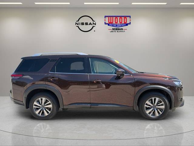 Used 2022 Nissan Pathfinder SL with VIN 5N1DR3CC5NC257722 for sale in Kansas City