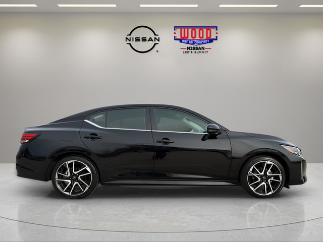Certified 2024 Nissan Sentra SR with VIN 3N1AB8DV4RY277937 for sale in Kansas City