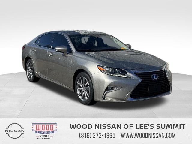 2016 Lexus ES 300h