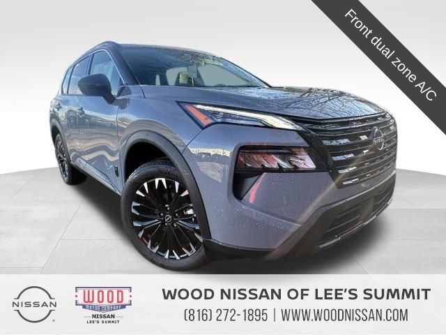 2026 Nissan Rogue Dark Armor's photo