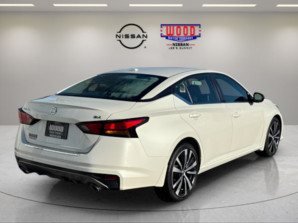 Used 2021 Nissan Altima 2.5 SR Sedan