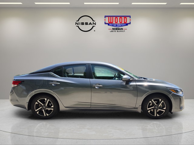 Used 2024 Nissan Sentra SV with VIN 3N1AB8CV7RY205972 for sale in Kansas City