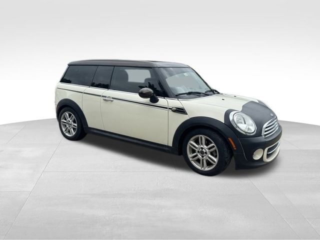 2013 Mini Clubman Base photo 2