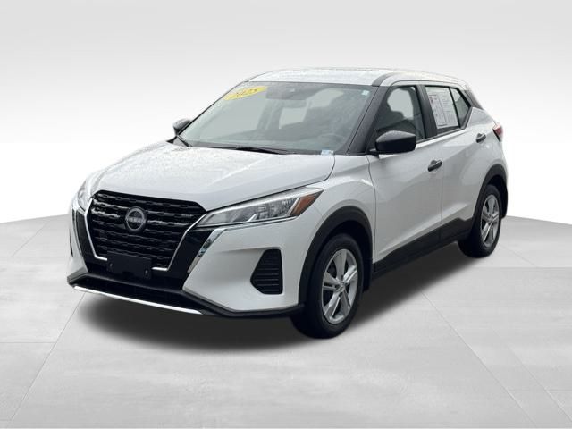 2025 Nissan Kicks Play S photo 2