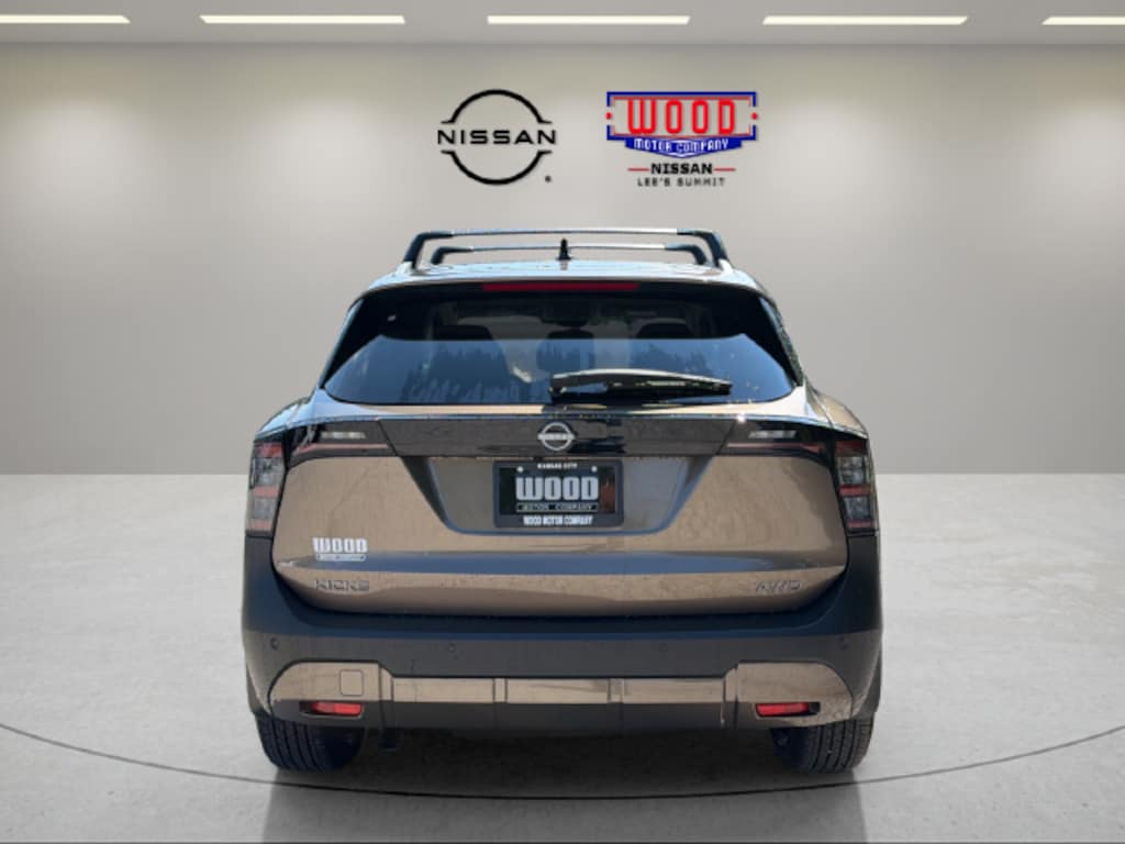 New 2027 Nissan Kicks SR SUV