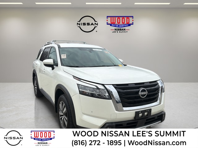 2024 Nissan Pathfinder SL 4WD's photo