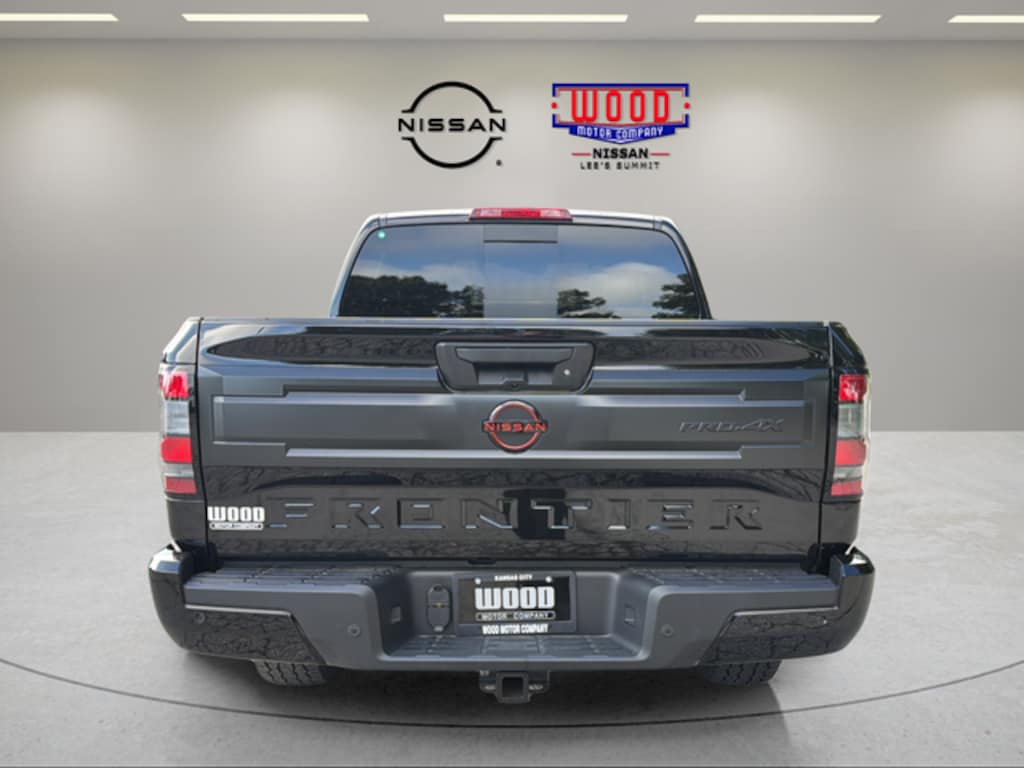 New 2027 Nissan Frontier PRO-4X Truck Crew Cab