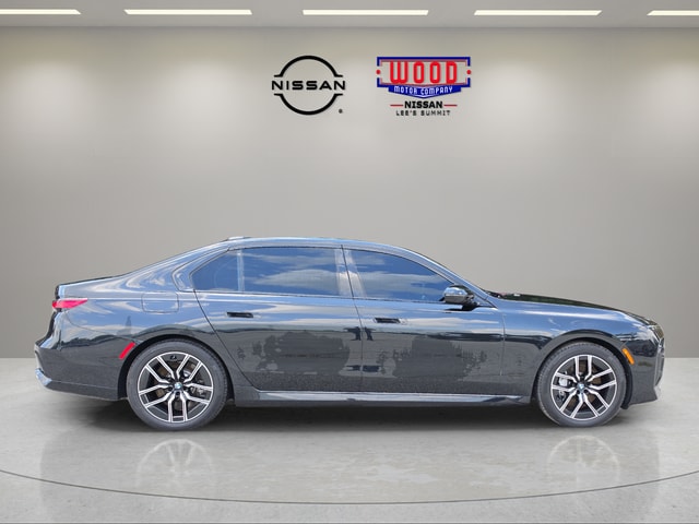 Used 2025 BMW 7 Series 760i with VIN WBA33EJ03SCT25062 for sale in Kansas City