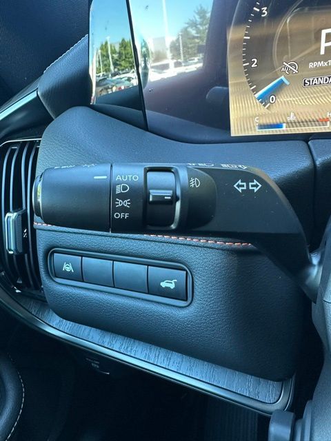 2026 Nissan Armada PRO-4X - Photo 37