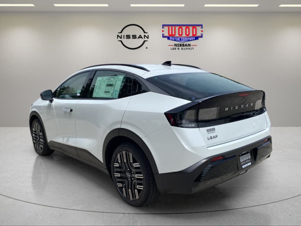New 2026 Nissan LEAF PLATINUM+ SUV