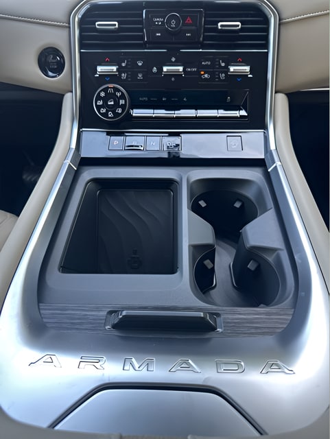 2026 Nissan Armada Platinum - Photo 11
