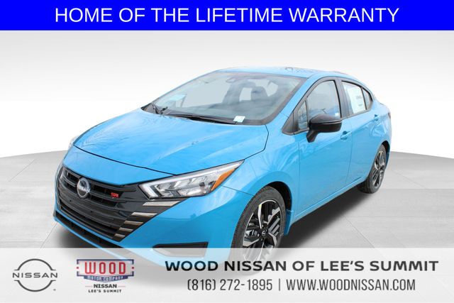 2025 Nissan Versa SR photo 3