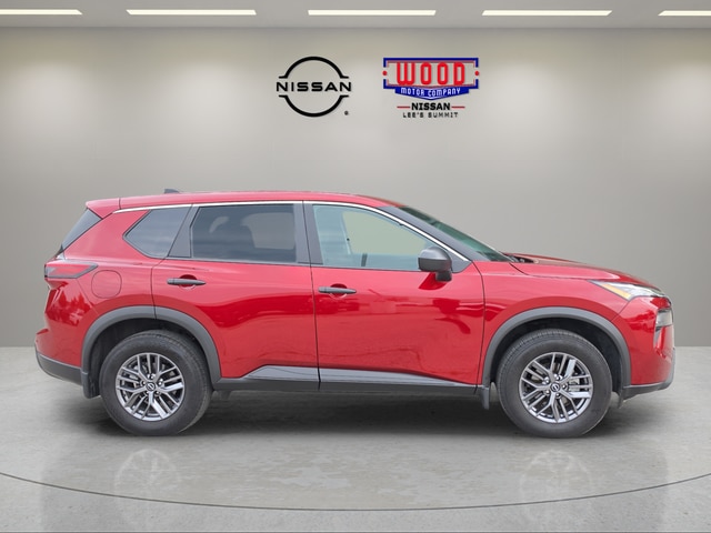 Used 2024 Nissan Rogue S with VIN 5N1BT3AB8RC685454 for sale in Kansas City