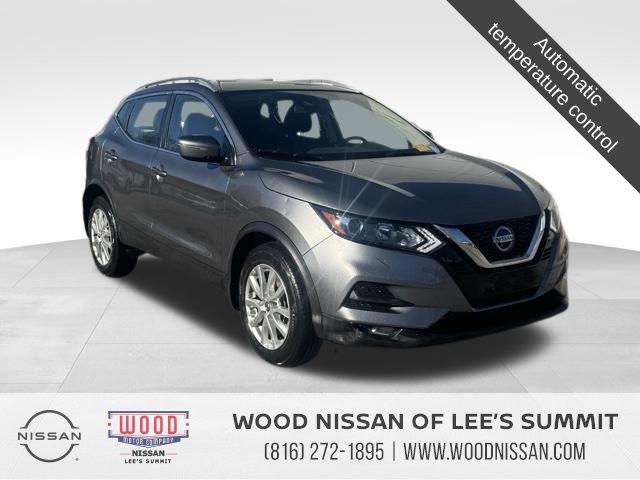 2021 Nissan Rogue Sport SV's photo
