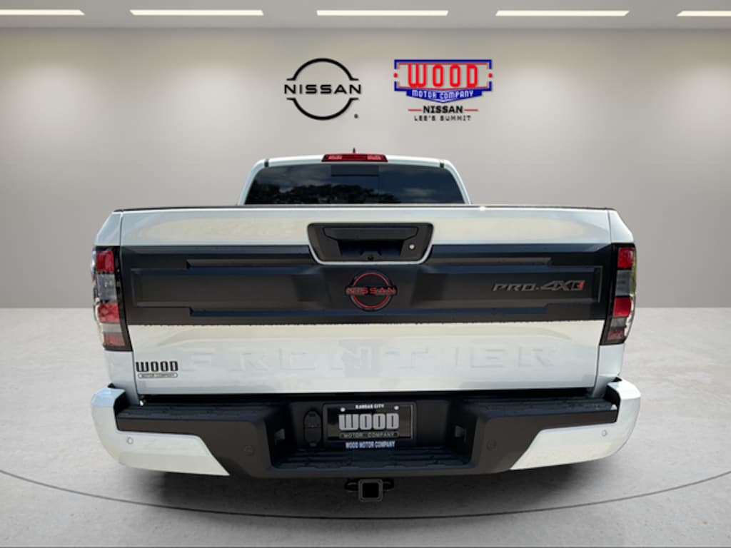 New 2026 Nissan Frontier PRO-4X w/R Package Truck Crew Cab