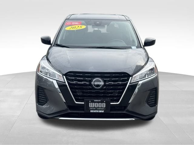 Certified 2025 Nissan KICKS PLAY Base with VIN 3N1CP5BV6SL475336 for sale in Kansas City
