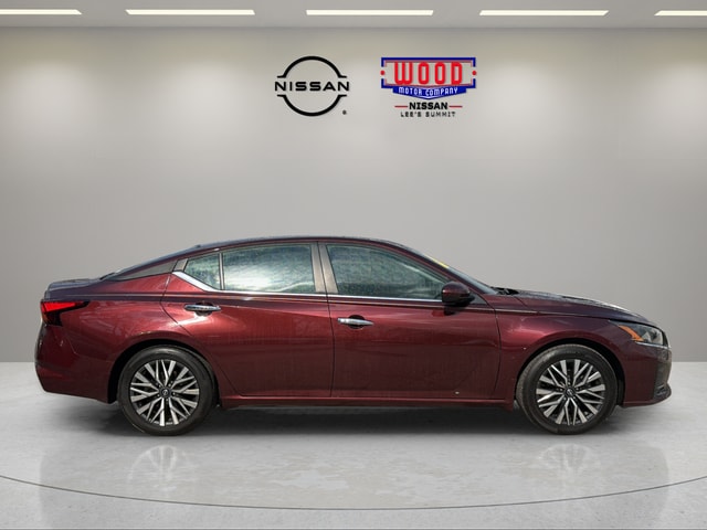 Used 2024 Nissan Altima SV with VIN 1N4BL4DV4RN318125 for sale in Kansas City