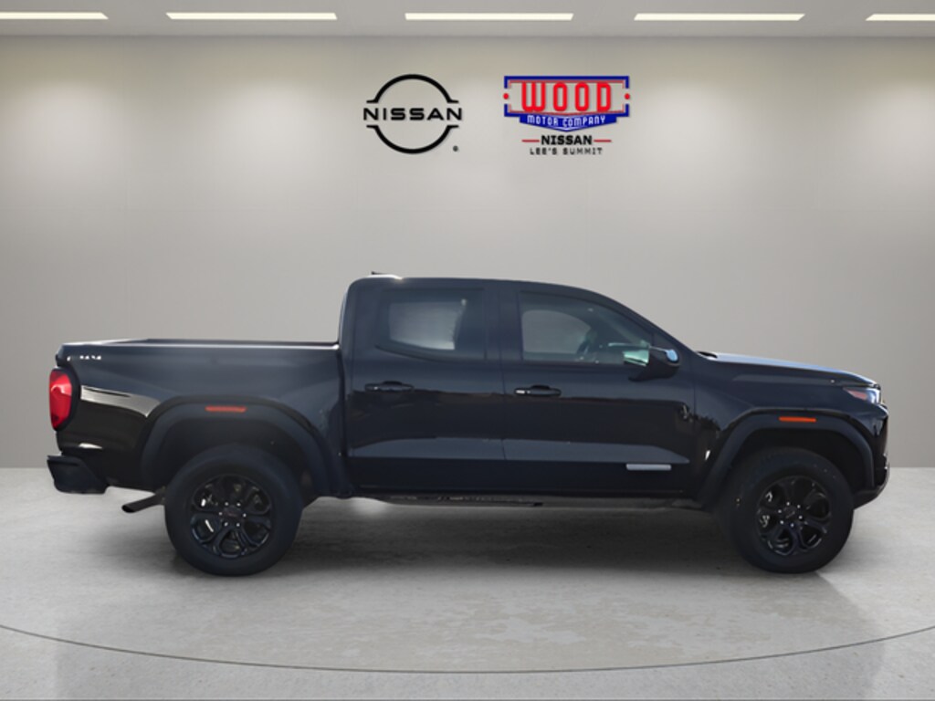 Used 2025 GMC Canyon Elevation Truck