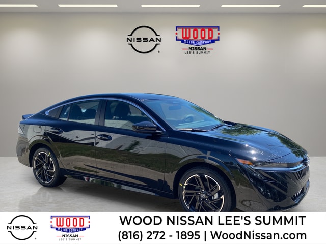 2026 Nissan Sentra SR CVT's photo