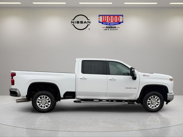 Used 2024 Chevrolet Silverado 2500HD LT with VIN 2GC4YNEYXR1145067 for sale in Kansas City