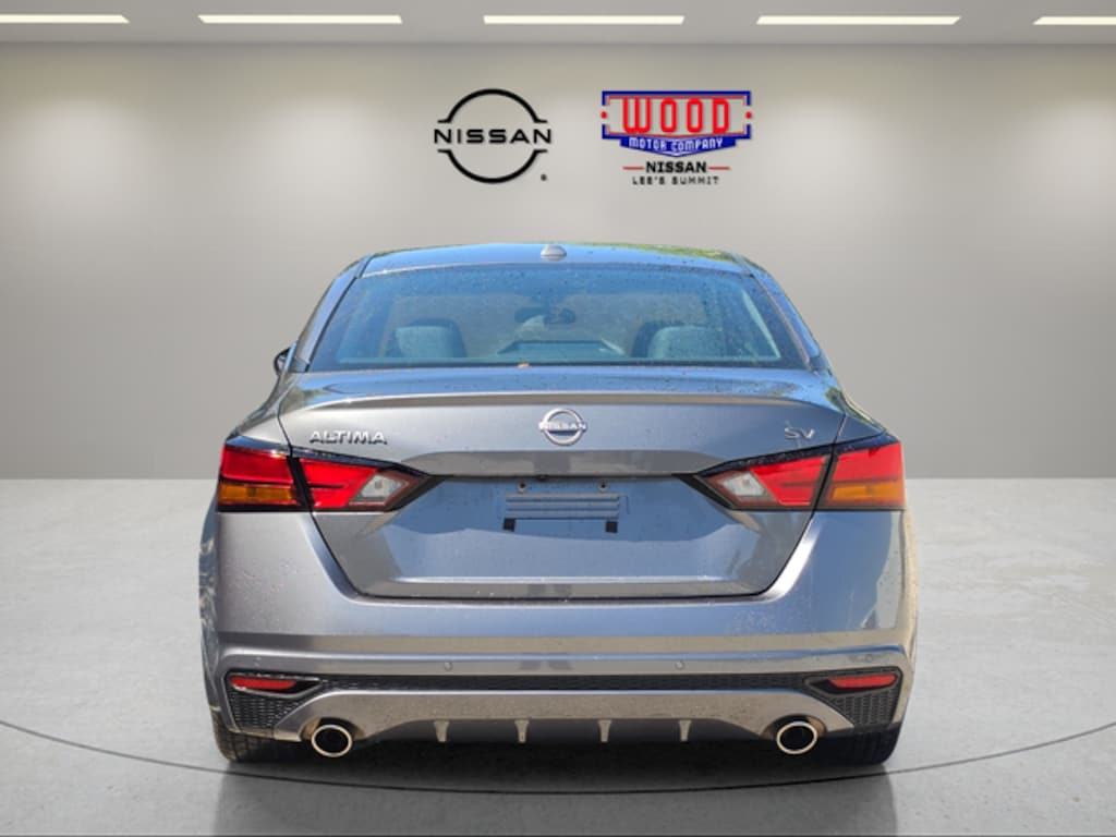 Used 2024 Nissan Altima 2.5 SV Sedan