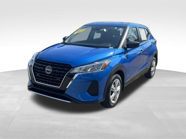 2025 Nissan Kicks Play S photo 3