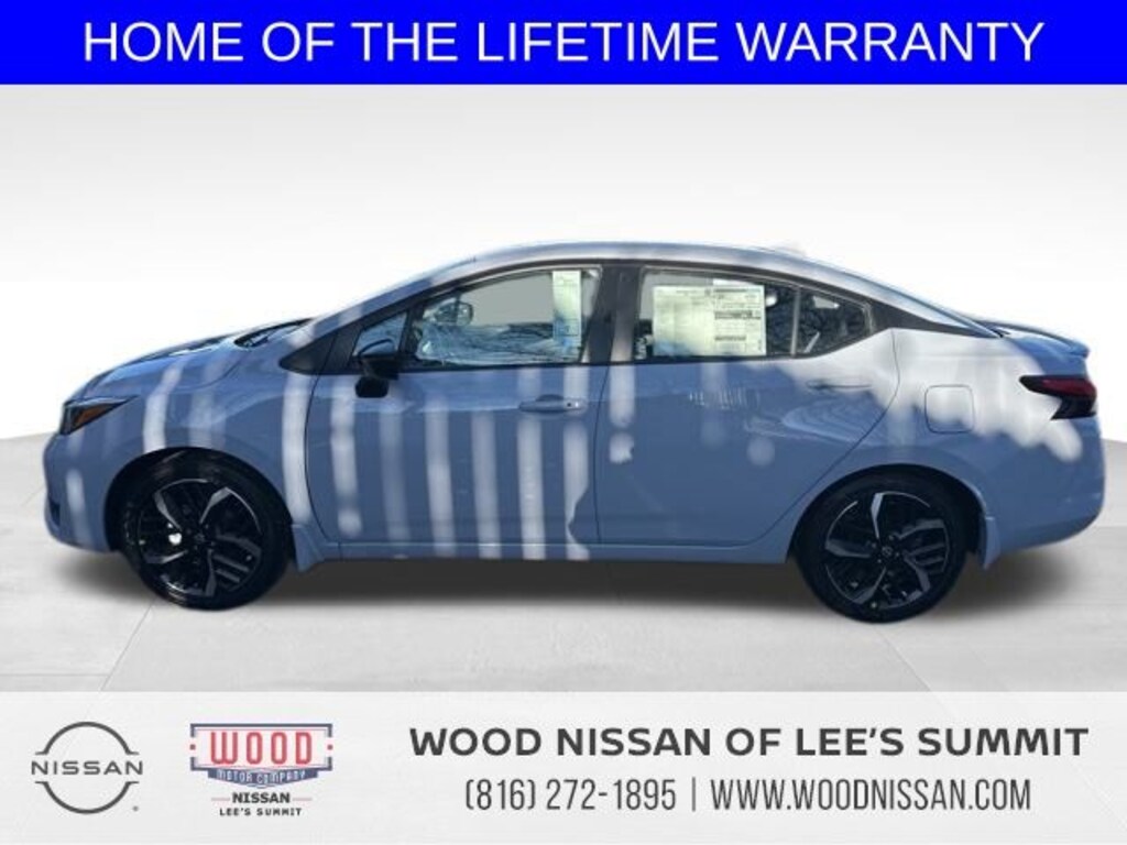New 2025 Nissan Versa 1.6 SR Sedan
