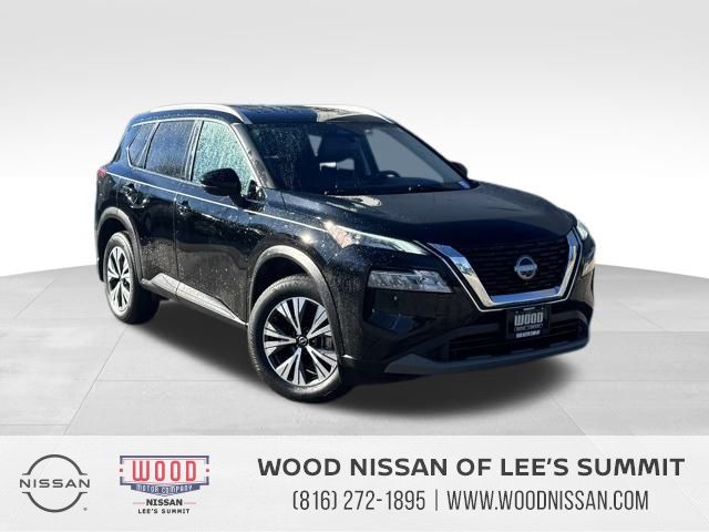 2022 Nissan Rogue SV's photo