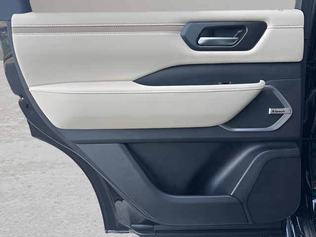 2026 Nissan Armada Platinum - Photo 27