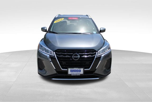 Certified 2024 Nissan Kicks SV with VIN 3N1CP5CV5RL484683 for sale in Kansas City