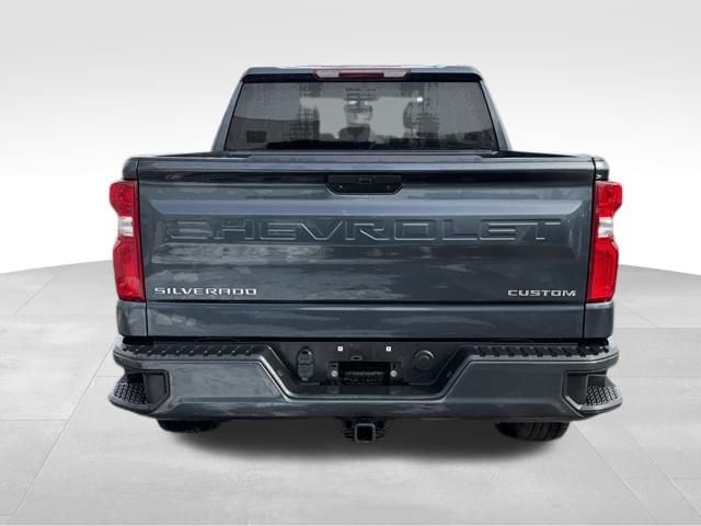 Used 2021 Chevrolet Silverado 1500 Custom with VIN 1GCPYBEK3MZ317088 for sale in Kansas City