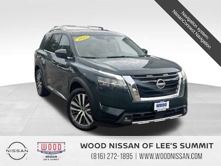 2022 Nissan Pathfinder Platinum SUV