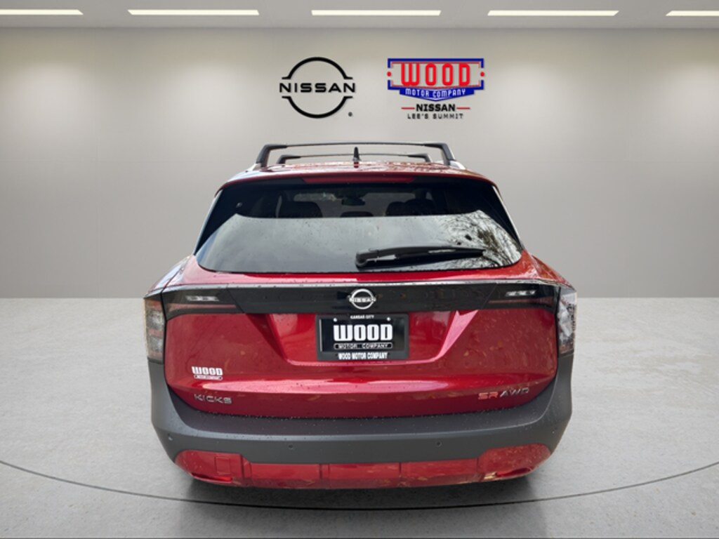 New 2026 Nissan Kicks SR SUV