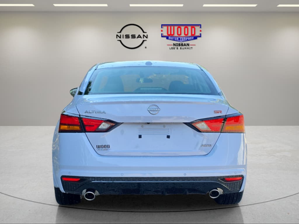 Used 2024 Nissan Altima 2.5 SR Sedan
