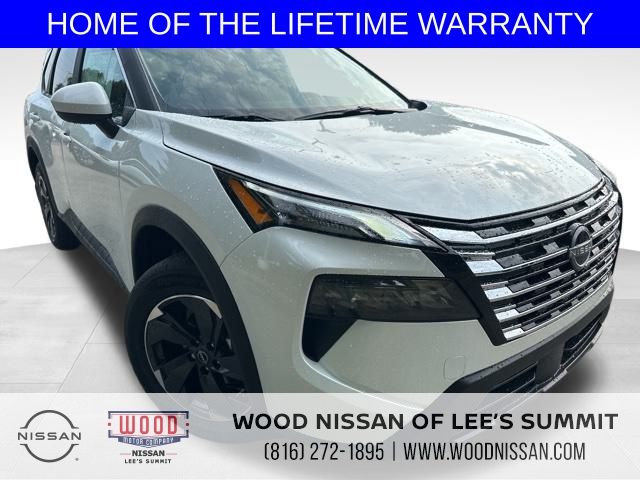 2026 Nissan Rogue SV's photo